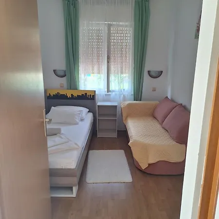 And With Parking Space Palit, Rab - 22221 Guest house *
